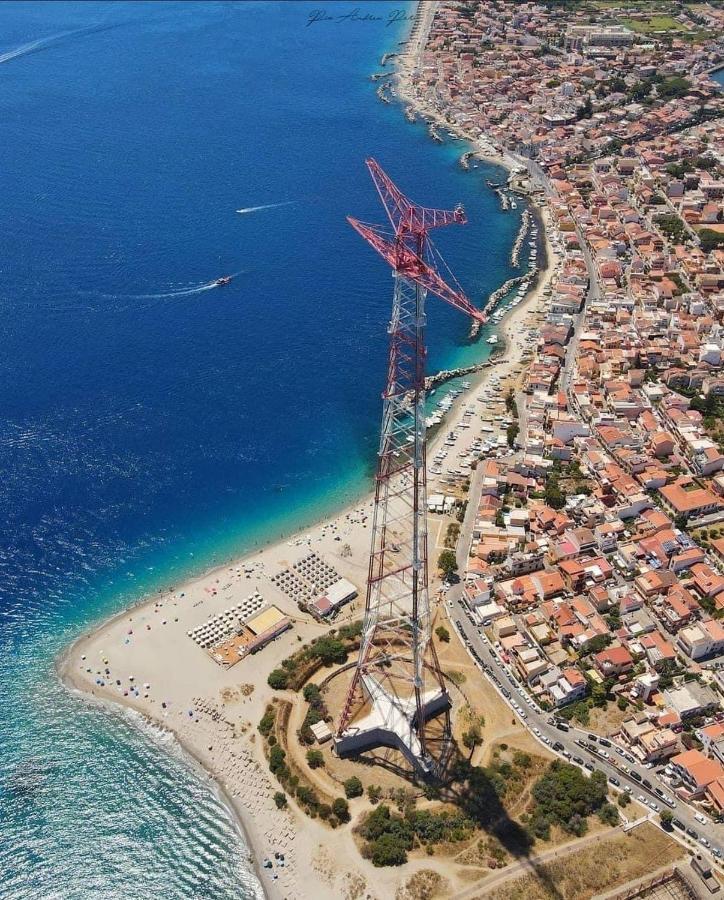 Tra Mare E Lago Торре-Фаро Экстерьер фото